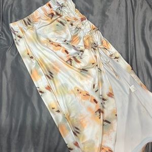 Multicolored midi skirt!